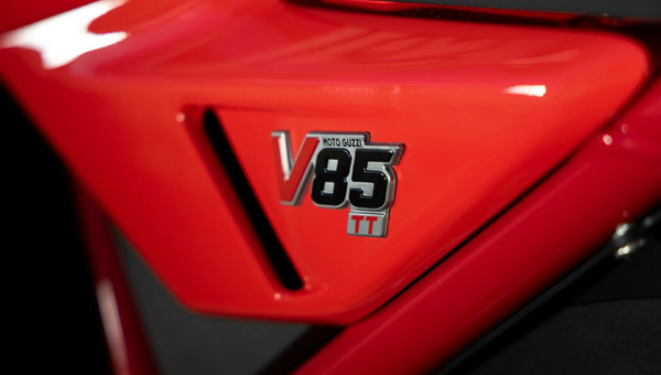 Moto Guzzi V85 TT Euro5+ 3